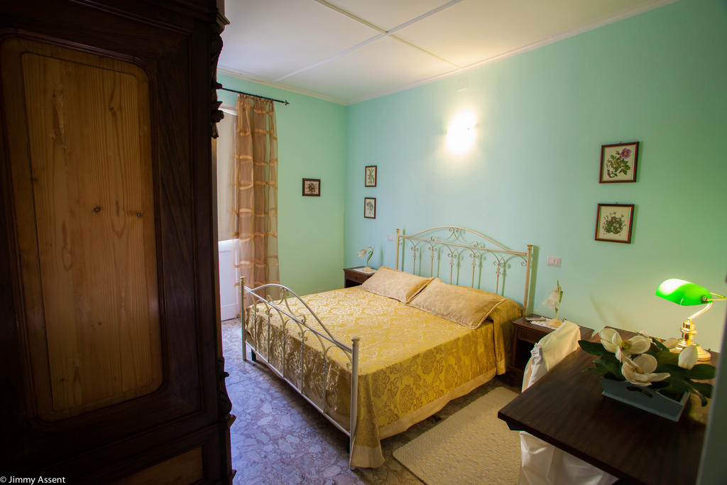 Sassari-In Otel Oda fotoğraf