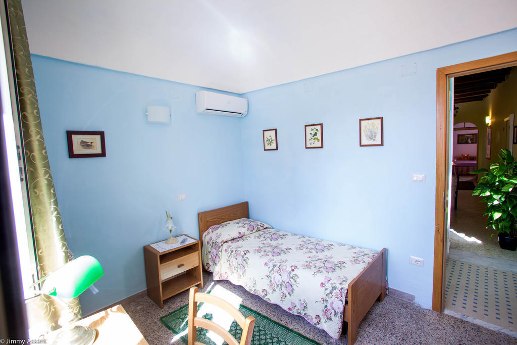 Sassari-In Otel Oda fotoğraf